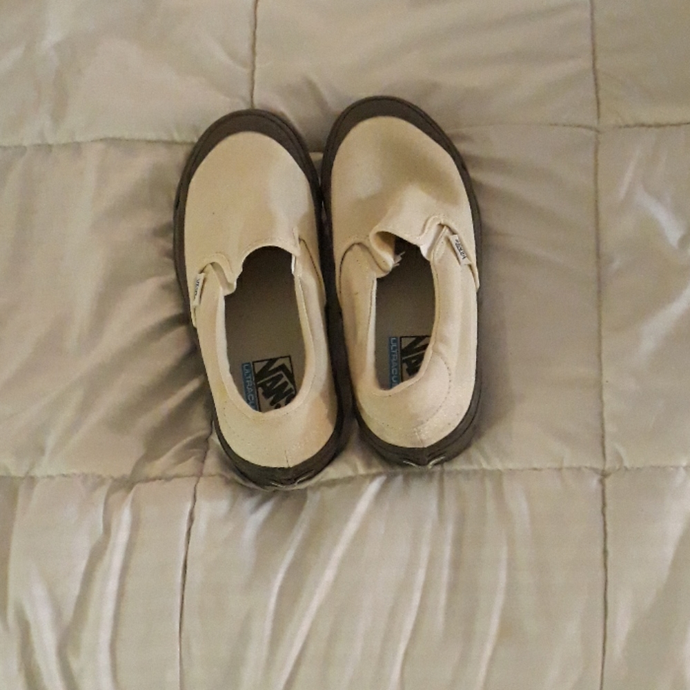 Vans  ultracush slip-ons